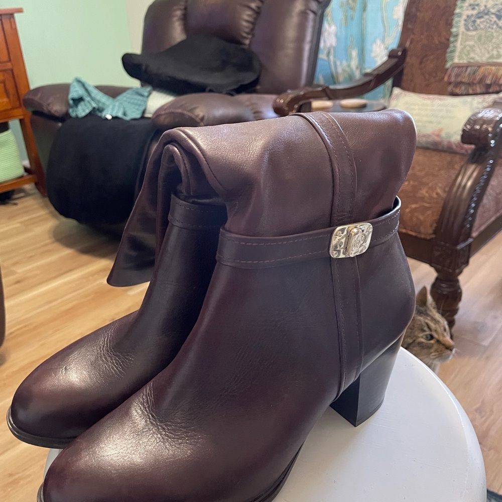 Giani Bernini Women's Heeled Boots - Dark Brown - Picture 2 of 4